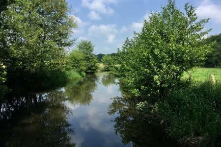 Апартаменты Jolie Halte Normande Balines Экстерьер фото